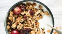 Awet Muda Dengan Vitamin E : Virgin Coconut Oil, Granola dan Susu Almond
