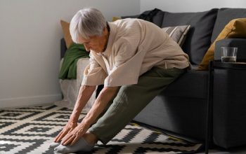 Merawat Lansia yang Menderita Stroke