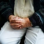 Mengatasi Kostokondritis Pada Lansia