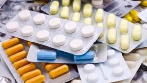 Hati-hati! Makanan dan Obat Ini Tidak Boleh Dikonsumsi Bersamaan