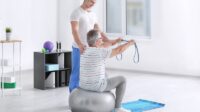 Manfaat Pilates bagi Lansia