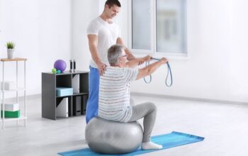 Manfaat Pilates bagi Lansia