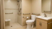 5 Tips Mendesain Kamar Mandi Ramah Lansia